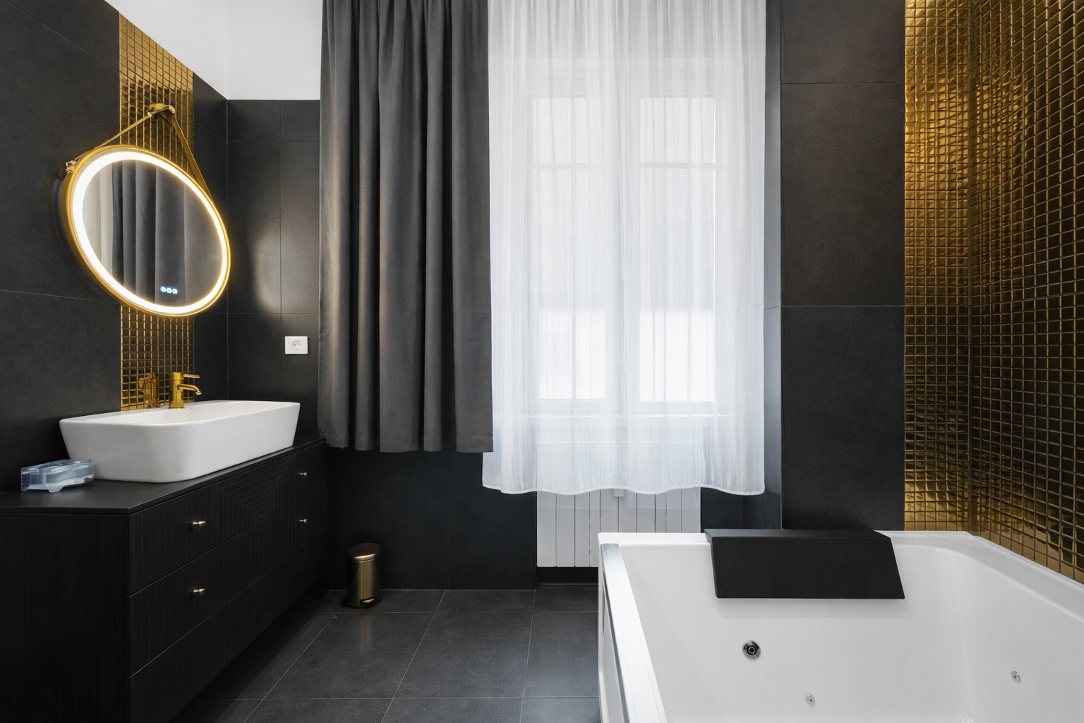 Suite Giunone - vasca idromassaggio, dettaglio - BERNINI Suites Roma