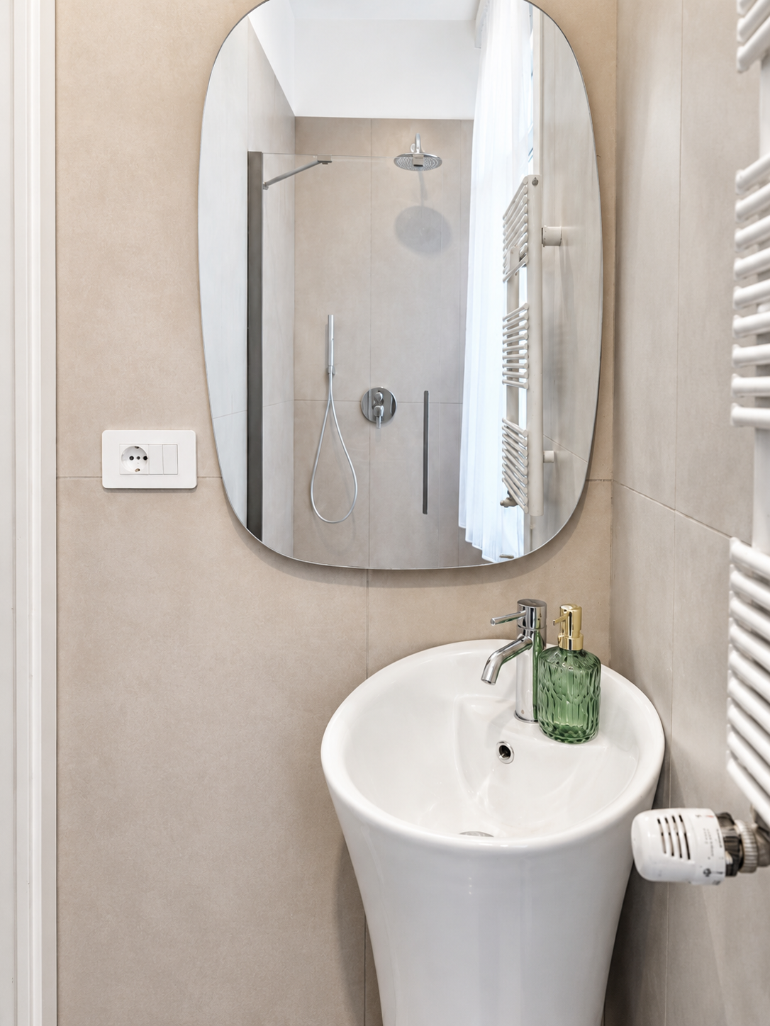 Camera Tevere - bagno - BERNINI Suites Roma
